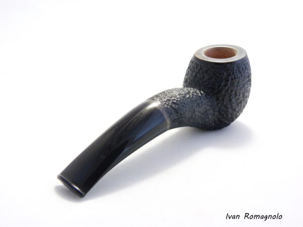 Pipa "Hawkbill" Disponibile n.0125  rusticata nera in legno di radica - immagine 6