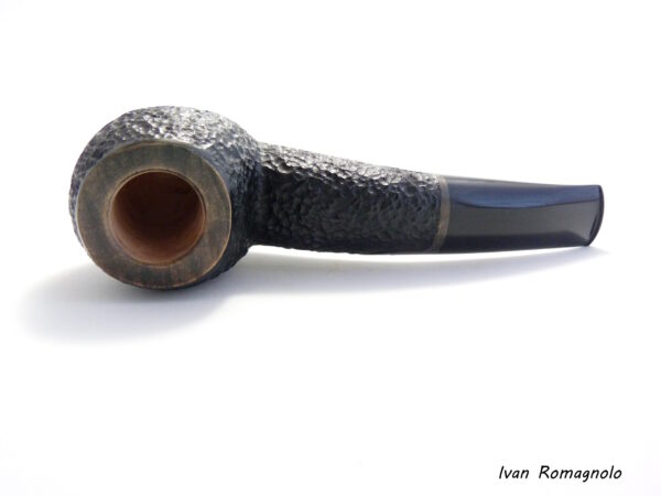 Pipa "Hawkbill" Disponibile n.0125  rusticata nera in legno di radica - immagine 9