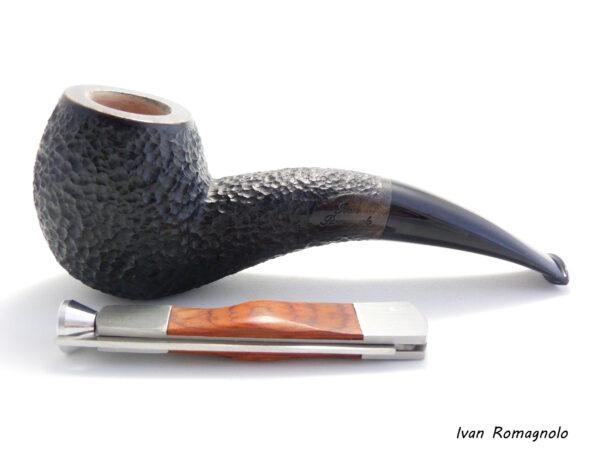 Pipa "Hawkbill" Disponibile n.0125  rusticata nera in legno di radica - immagine 11